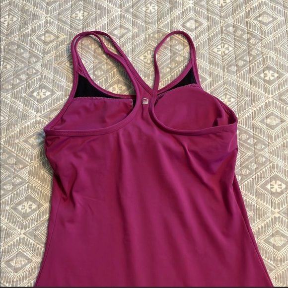 Fabletics tank top - Picture 3 of 4